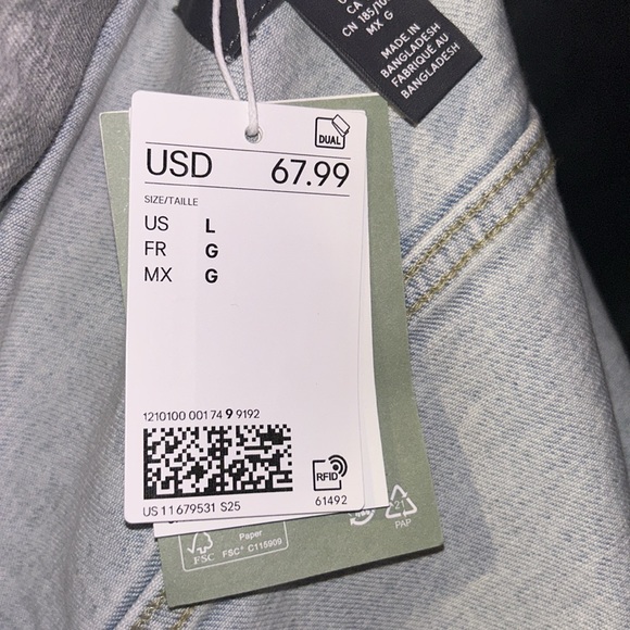 H&M Slim Fit Hooded Denim Jacket - Picture 4 of 4